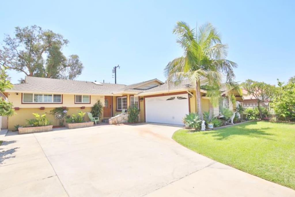 5 Rooms Villa Near Disneyland, Golf Course And Trial To Beach Santa Ana Exteriör bild